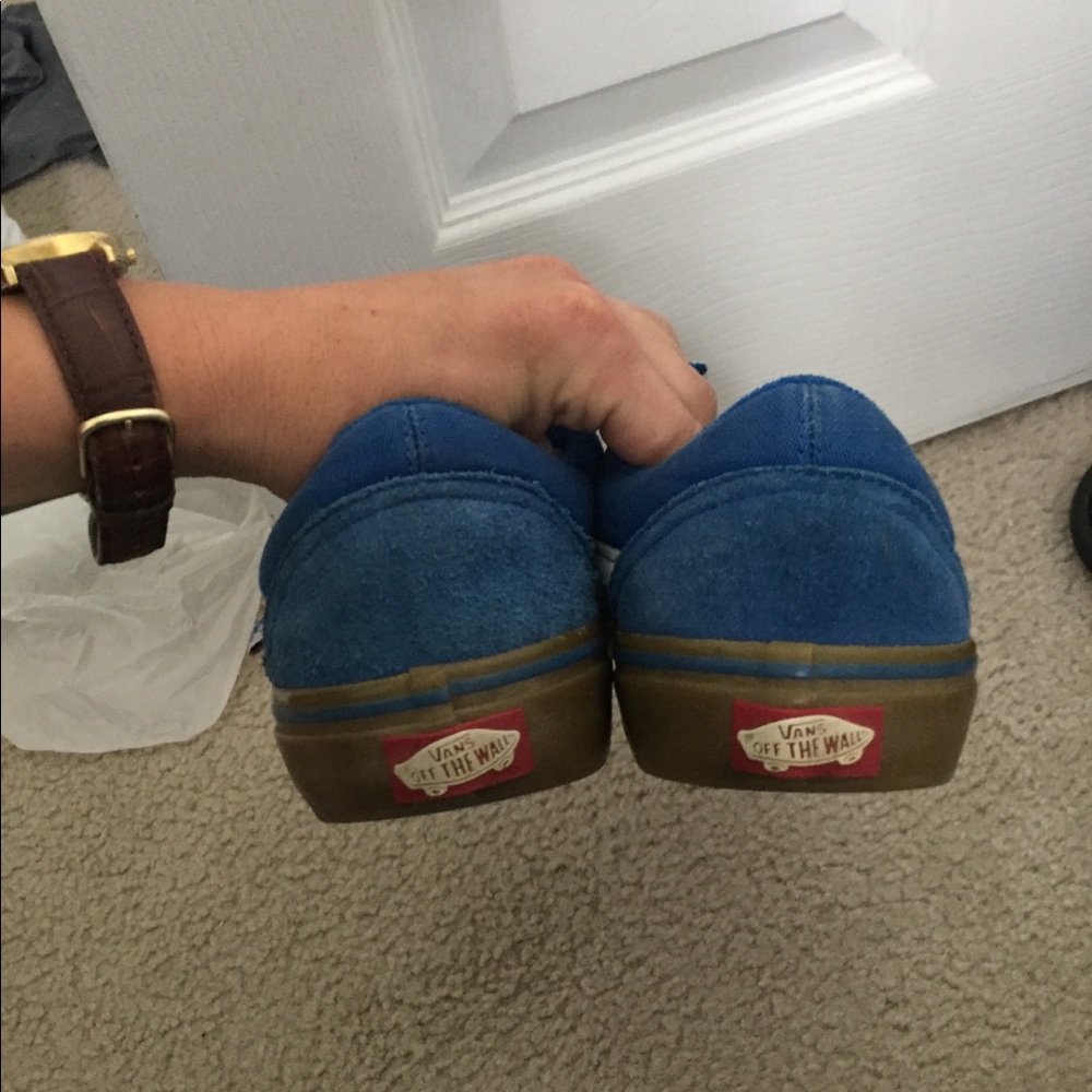 Vans - Picture 4 of 5